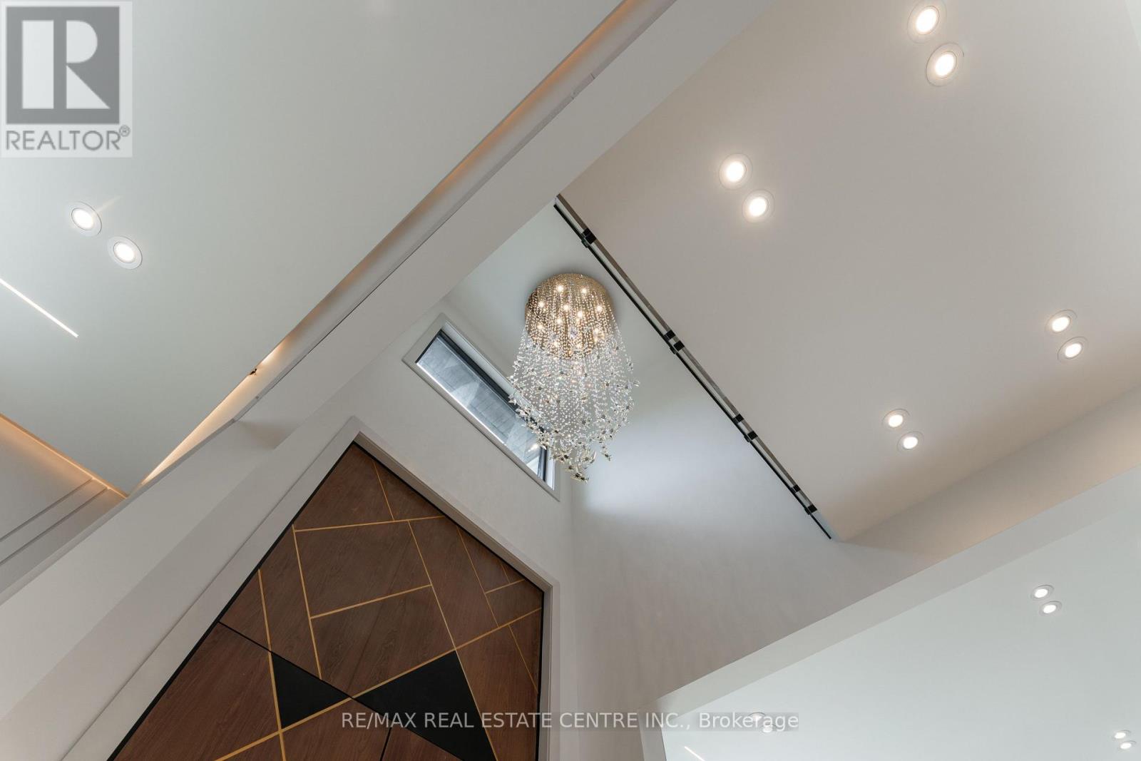 491 Fourth Line, Oakville, Ontario  L6L 5A8 - Photo 9 - W13690642