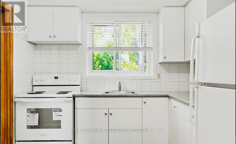 2 - 50 Peter Street, Mississauga, Ontario  L5H 2G8 - Photo 10 - W13690674