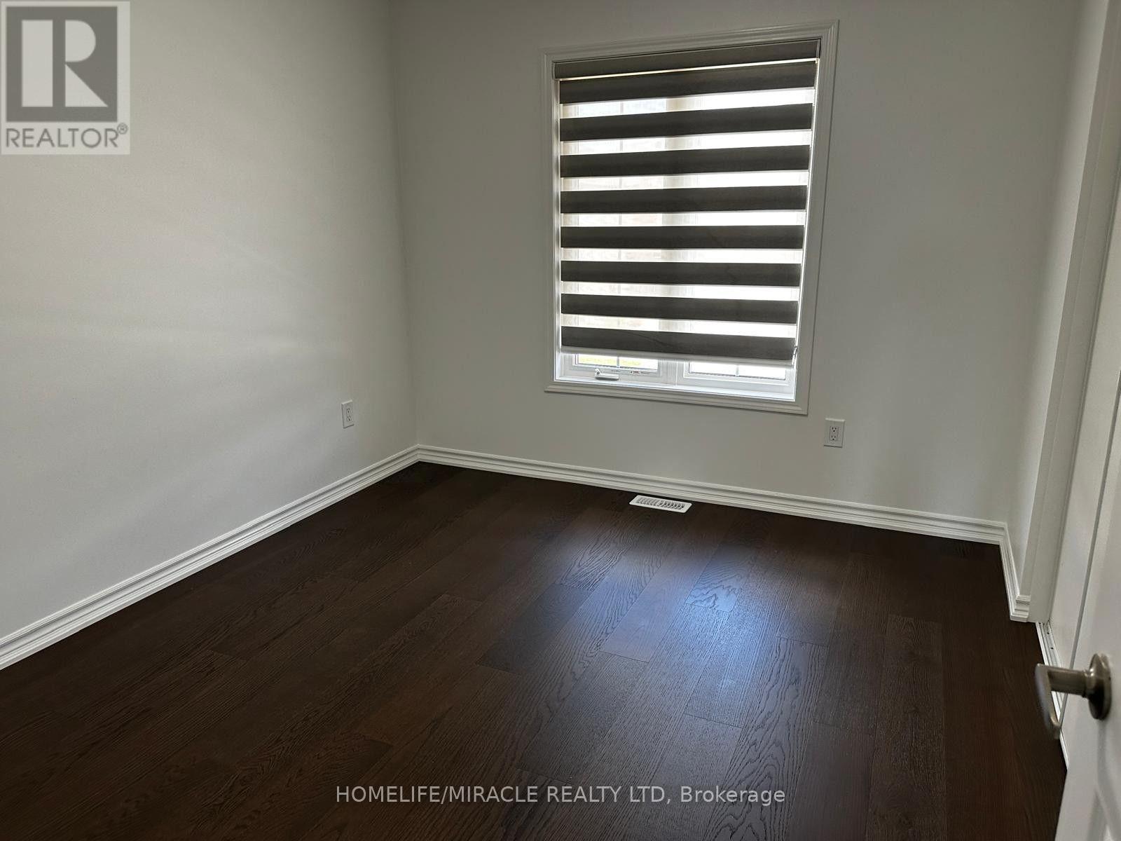 Upper - 147 Yates Drive, Milton, Ontario  L9E 1S7 - Photo 33 - W13690682