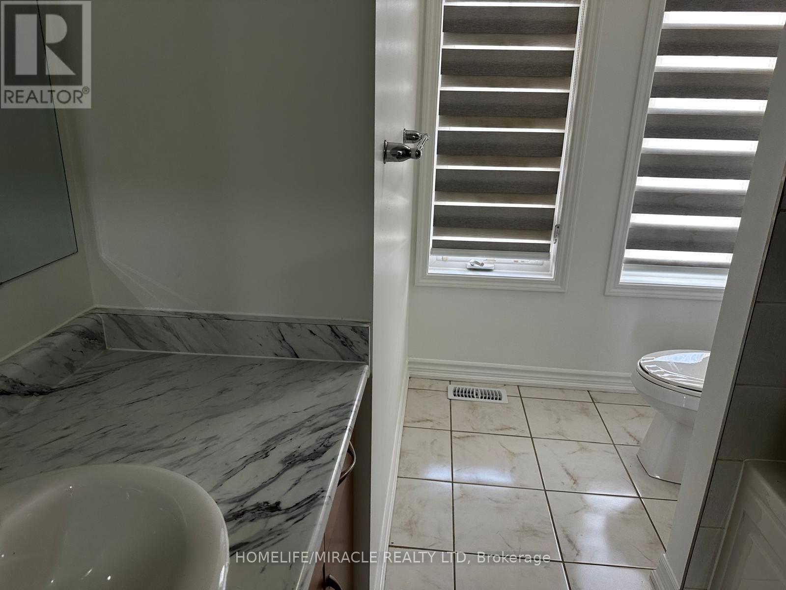 Upper - 147 Yates Drive, Milton, Ontario  L9E 1S7 - Photo 37 - W13690682