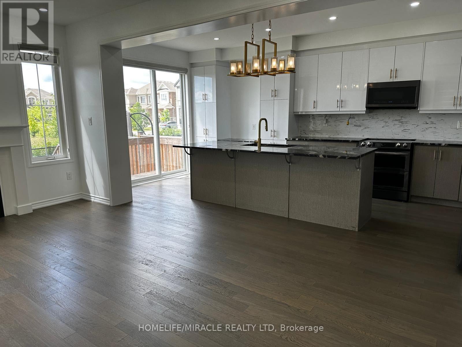 Upper - 147 Yates Drive, Milton, Ontario  L9E 1S7 - Photo 7 - W13690682