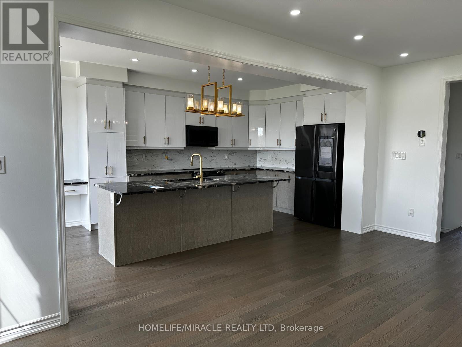 Upper - 147 Yates Drive, Milton, Ontario  L9E 1S7 - Photo 9 - W13690682