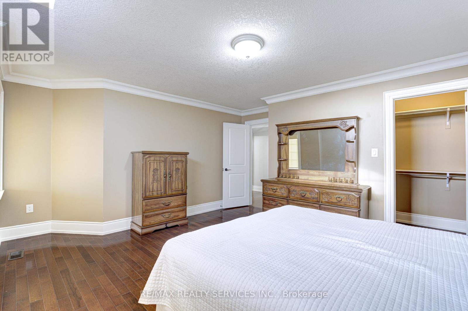 16 Fallgate Drive, Brampton, Ontario  L6X 0R5 - Photo 32 - W13690688
