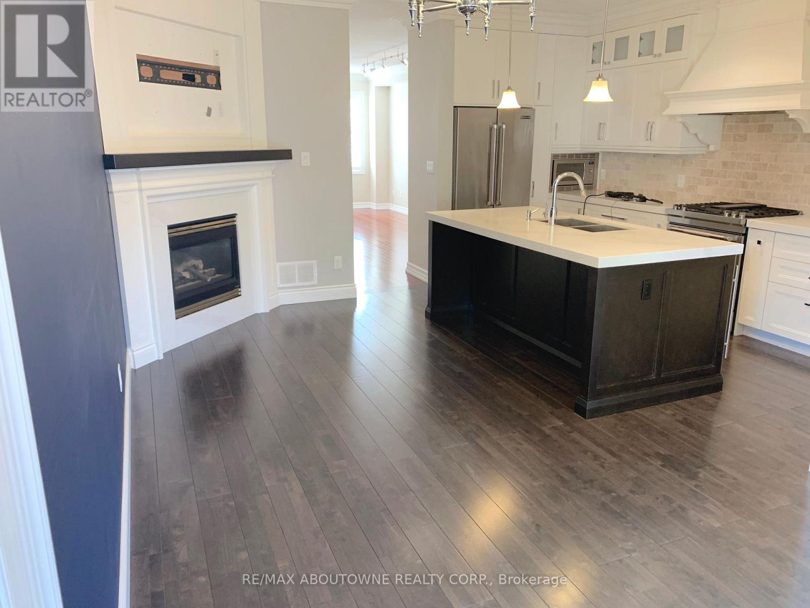 469 Ambleside Drive, Oakville, Ontario  L6H 6N7 - Photo 13 - W13690692