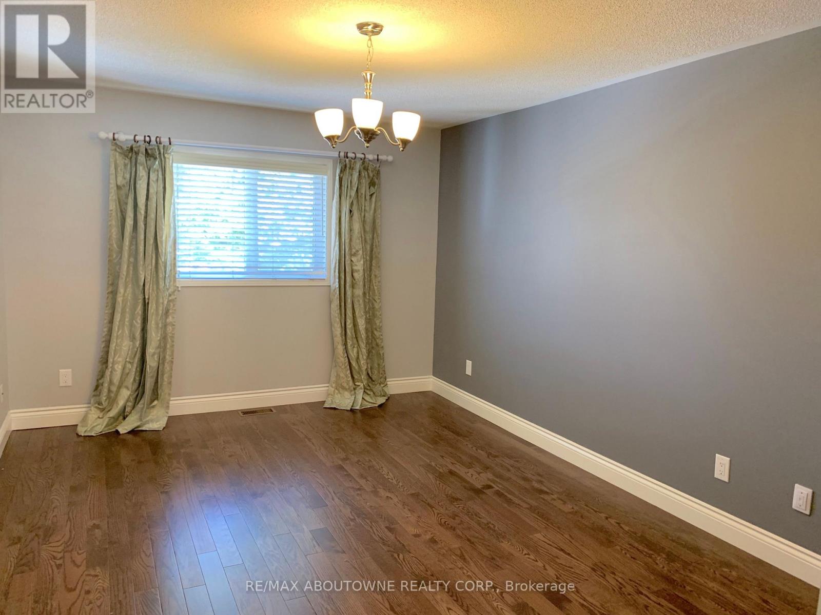 469 Ambleside Drive, Oakville, Ontario  L6H 6N7 - Photo 24 - W13690692