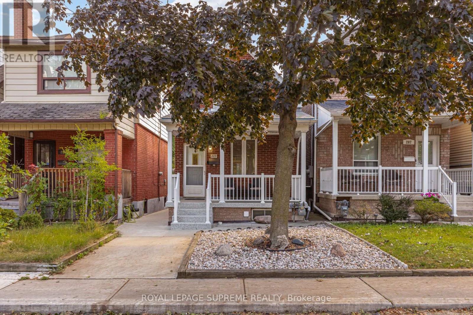 209 Boon Avenue, Toronto, Ontario  M6E 3Z7 - Photo 2 - W13690712