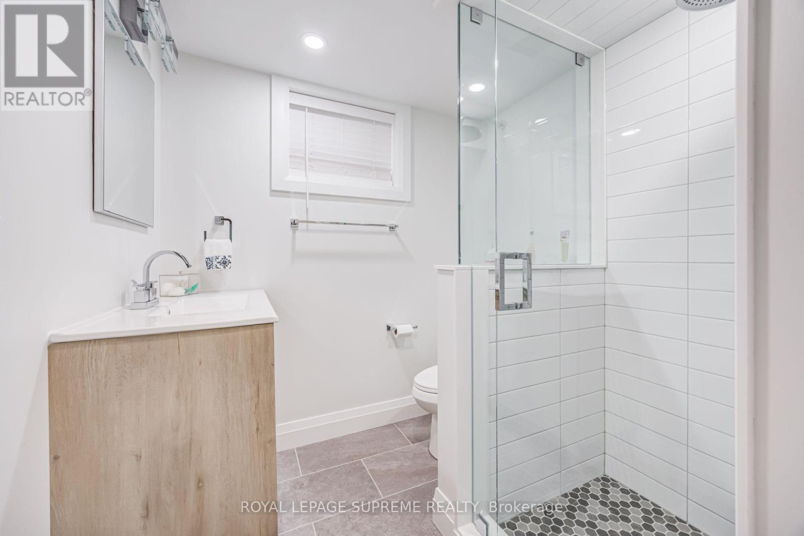 209 Boon Avenue, Toronto, Ontario  M6E 3Z7 - Photo 28 - W13690712