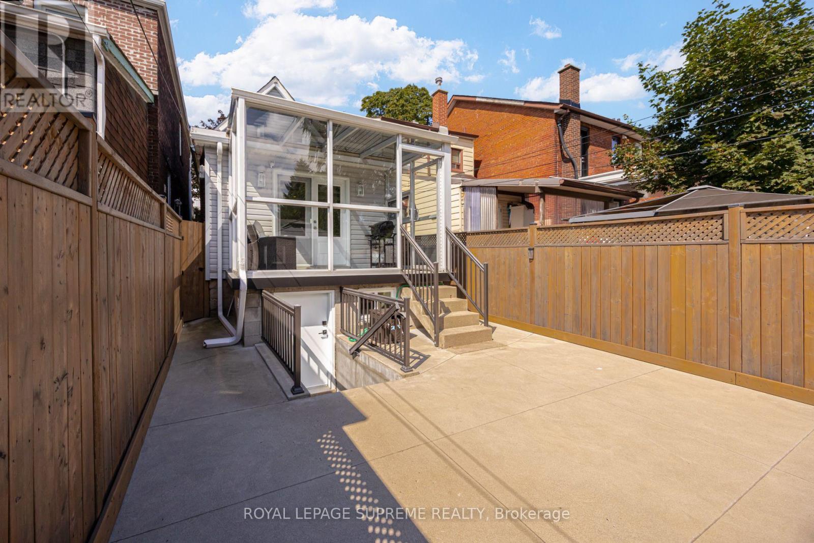 209 Boon Avenue, Toronto, Ontario  M6E 3Z7 - Photo 35 - W13690712