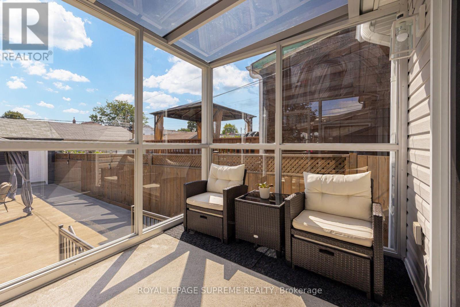 209 Boon Avenue, Toronto, Ontario  M6E 3Z7 - Photo 39 - W13690712