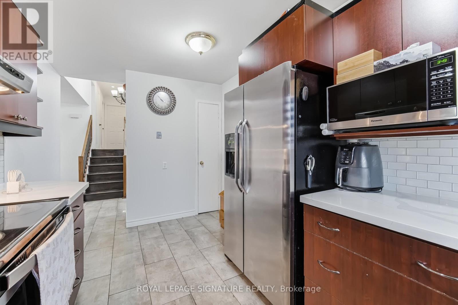 2498 Mainroyal Street S, Mississauga, Ontario  L5L 1C9 - Photo 10 - W13690736