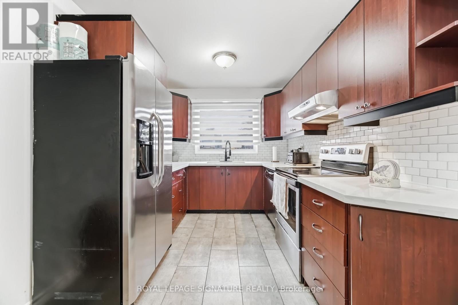 2498 Mainroyal Street S, Mississauga, Ontario  L5L 1C9 - Photo 9 - W13690736