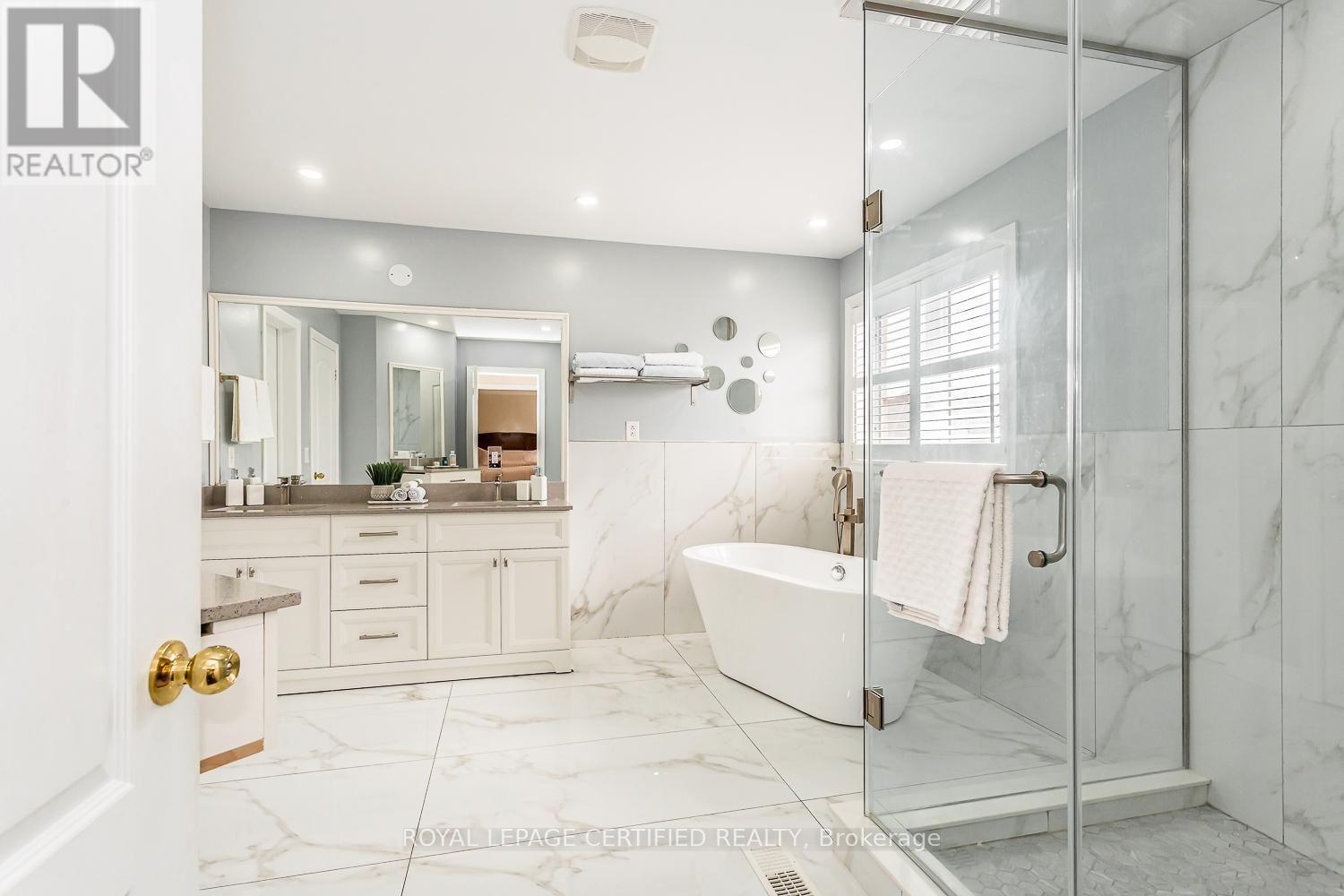 3226 Paul Henderson Drive, Mississauga, Ontario  L5M 0H3 - Photo 28 - W13690740