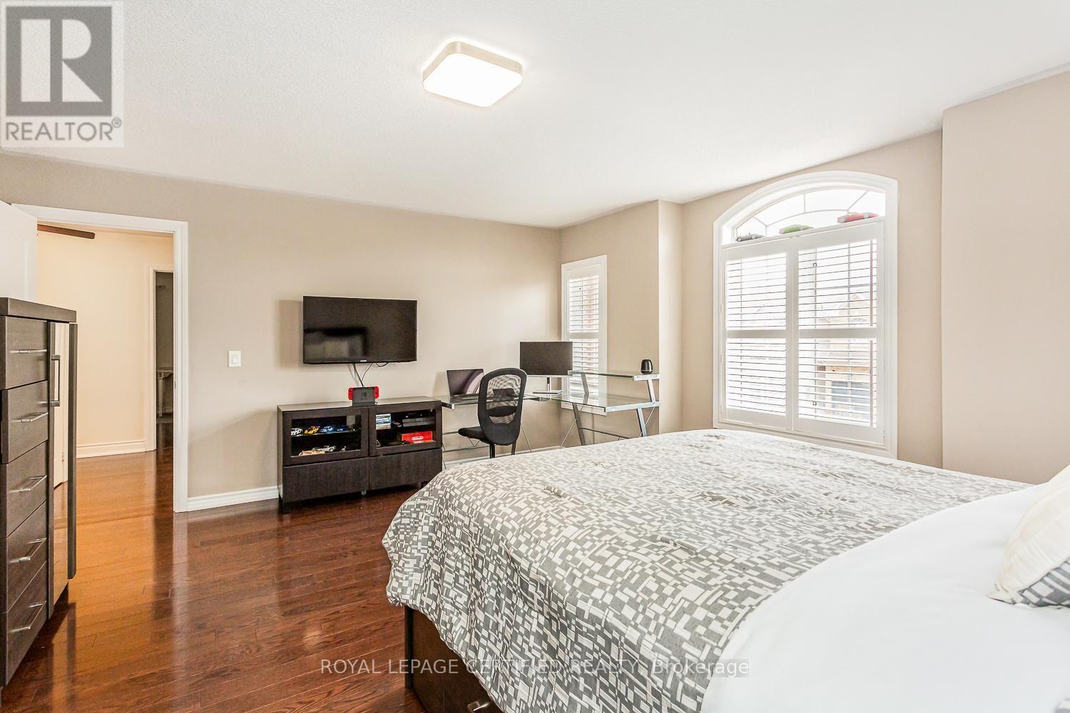 3226 Paul Henderson Drive, Mississauga, Ontario  L5M 0H3 - Photo 32 - W13690740