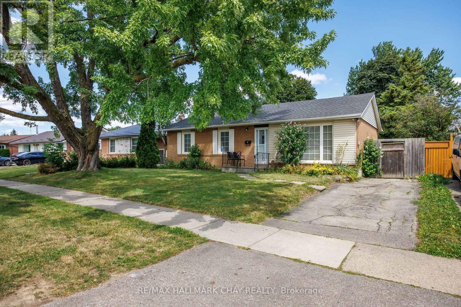 41 Aberdeen Crescent, Brampton, Ontario  L6T 2P8 - Photo 2 - W13690750