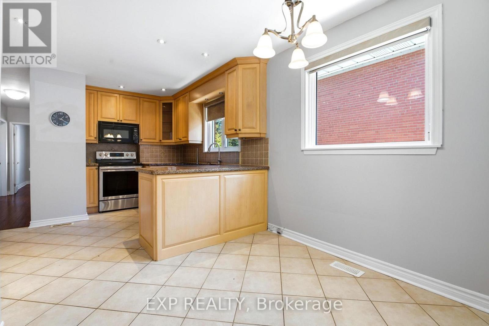 3671 Holden Crescent, Mississauga, Ontario  L5A 2V9 - Photo 12 - W13690770