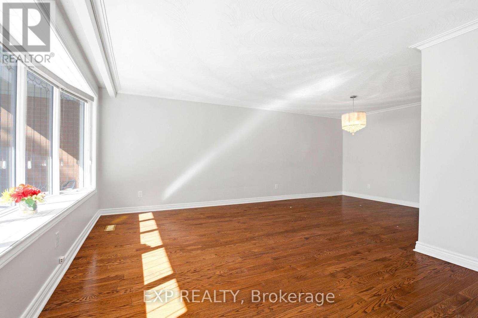 3671 Holden Crescent, Mississauga, Ontario  L5A 2V9 - Photo 5 - W13690770