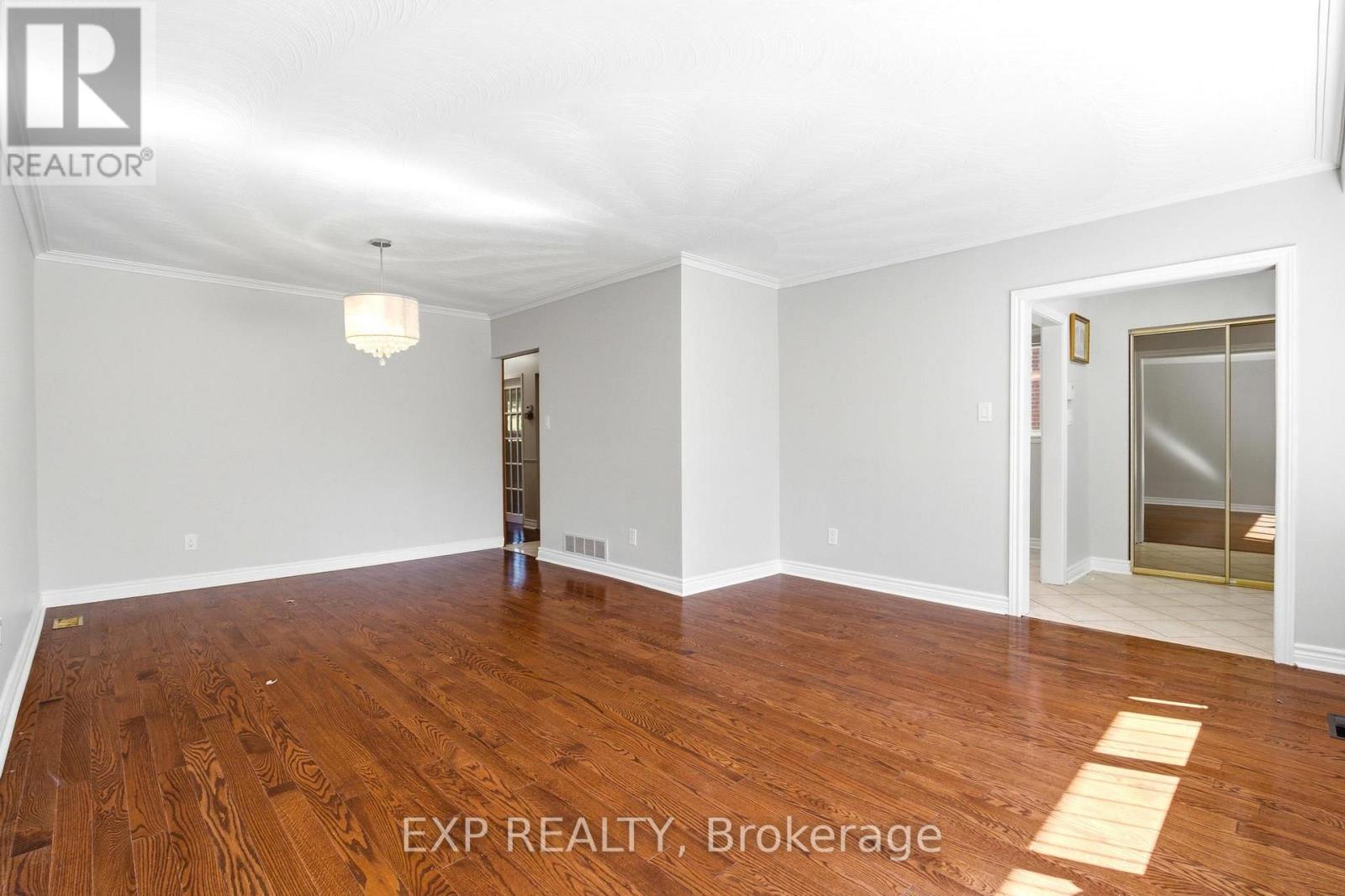 3671 Holden Crescent, Mississauga, Ontario  L5A 2V9 - Photo 6 - W13690770