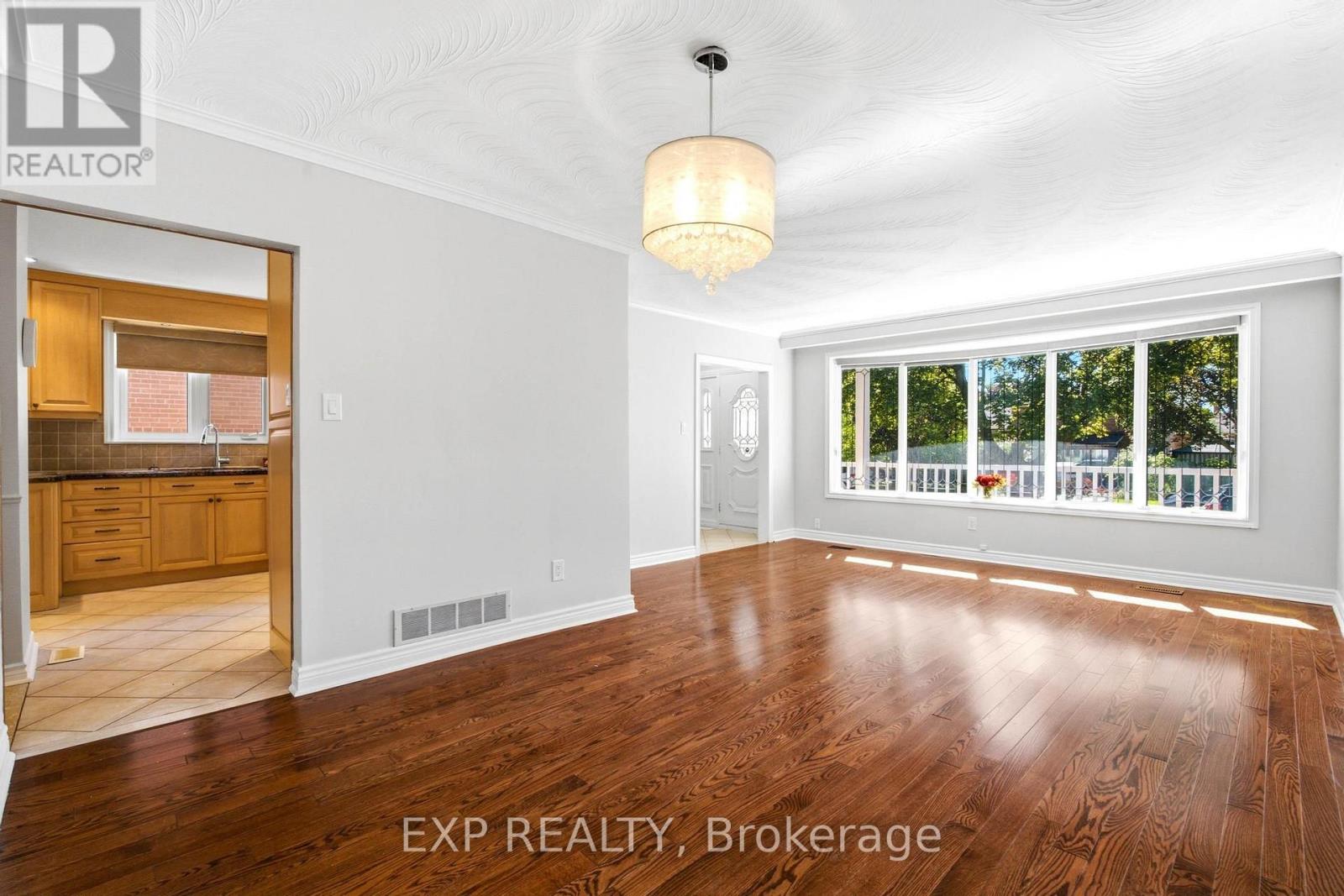 3671 Holden Crescent, Mississauga, Ontario  L5A 2V9 - Photo 7 - W13690770