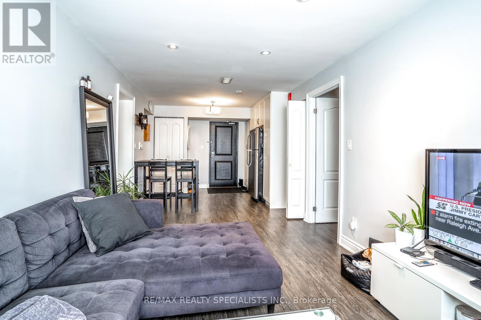 6 Brant Avenue, Mississauga, Ontario  L5G 3N8 - Photo 19 - W13690772