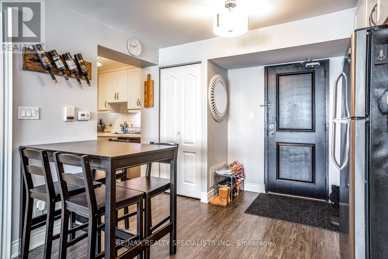 6 Brant Avenue, Mississauga, Ontario  L5G 3N8 - Photo 20 - W13690772
