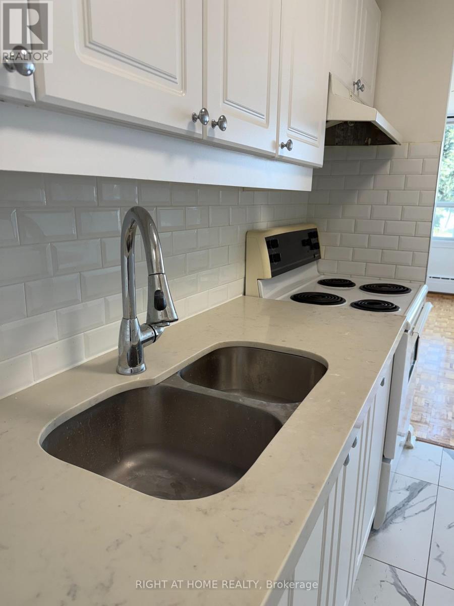 105 - 2 Royal York Road, Toronto, Ontario  M8V 2S6 - Photo 18 - W13690790