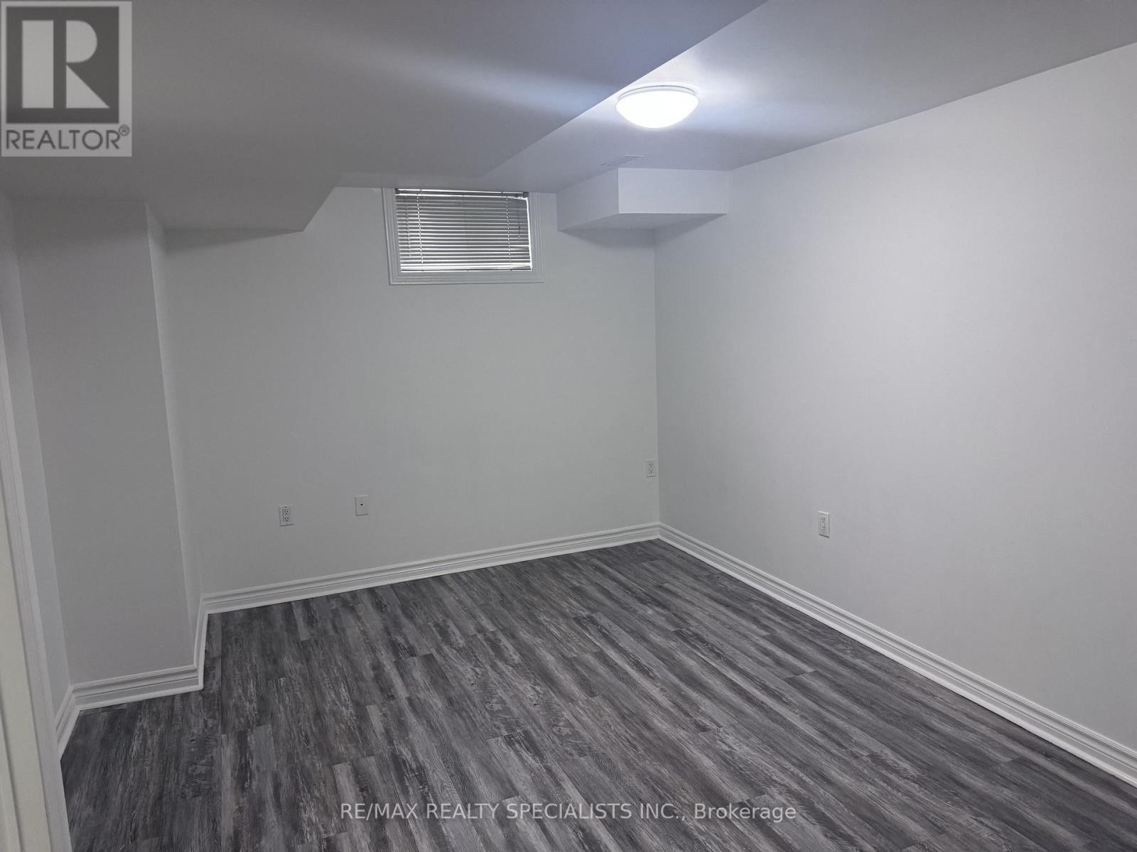 Bsmnt - 2038 Montcrest Court, Mississauga, Ontario  L5M 4Y2 - Photo 14 - W13690804