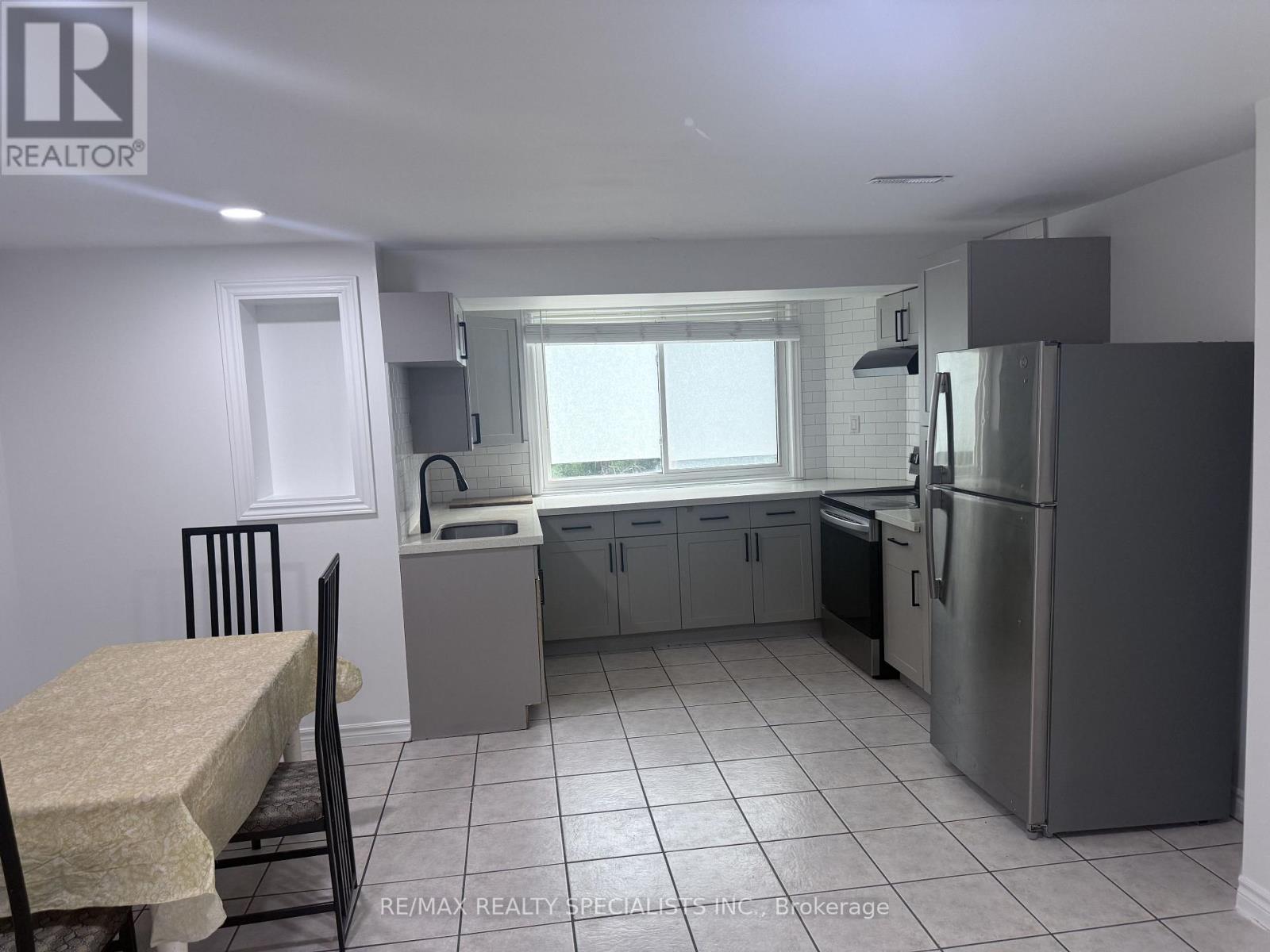Bsmnt - 2038 Montcrest Court, Mississauga, Ontario  L5M 4Y2 - Photo 20 - W13690804