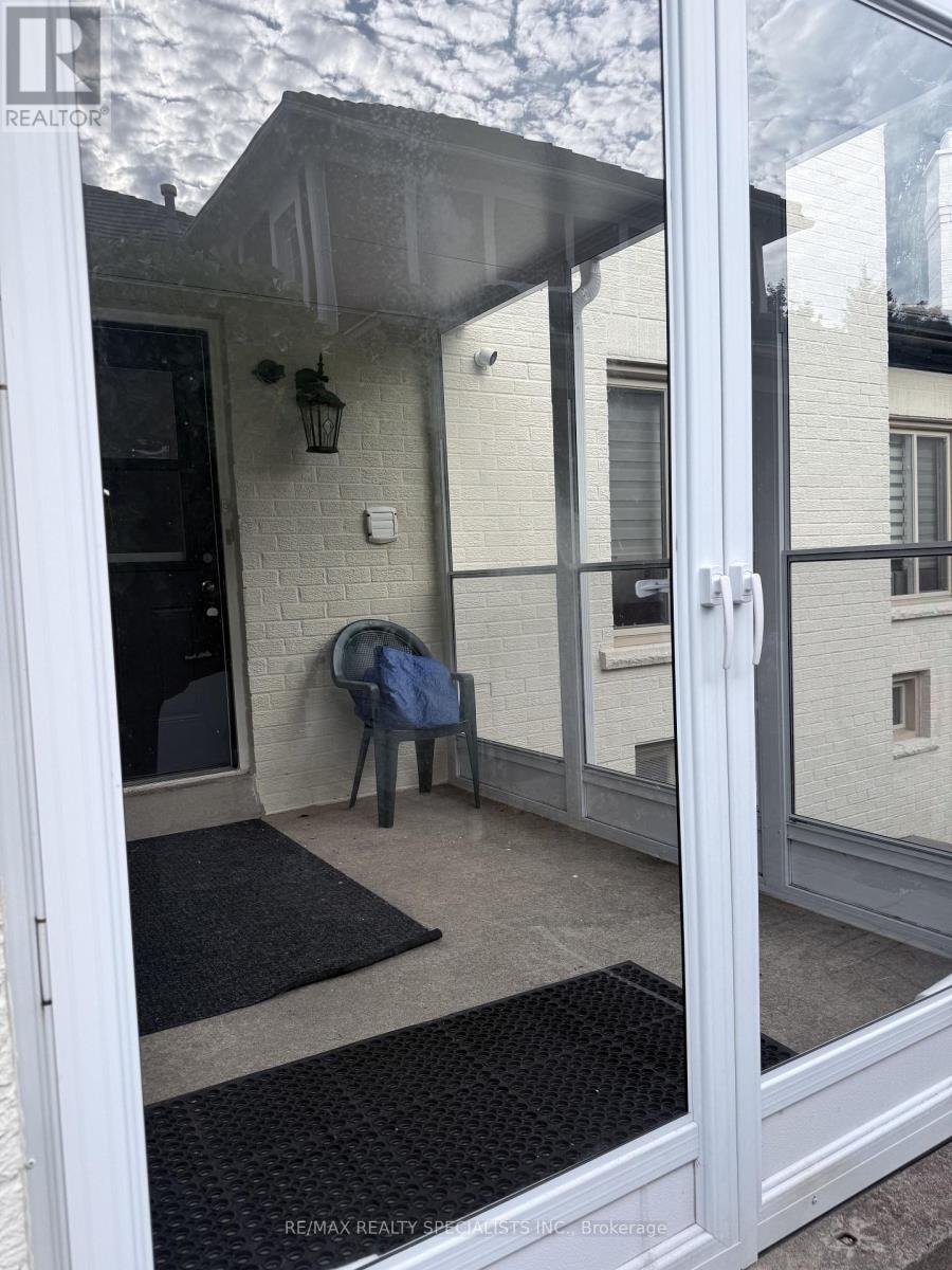 Bsmnt - 2038 Montcrest Court, Mississauga, Ontario  L5M 4Y2 - Photo 8 - W13690804