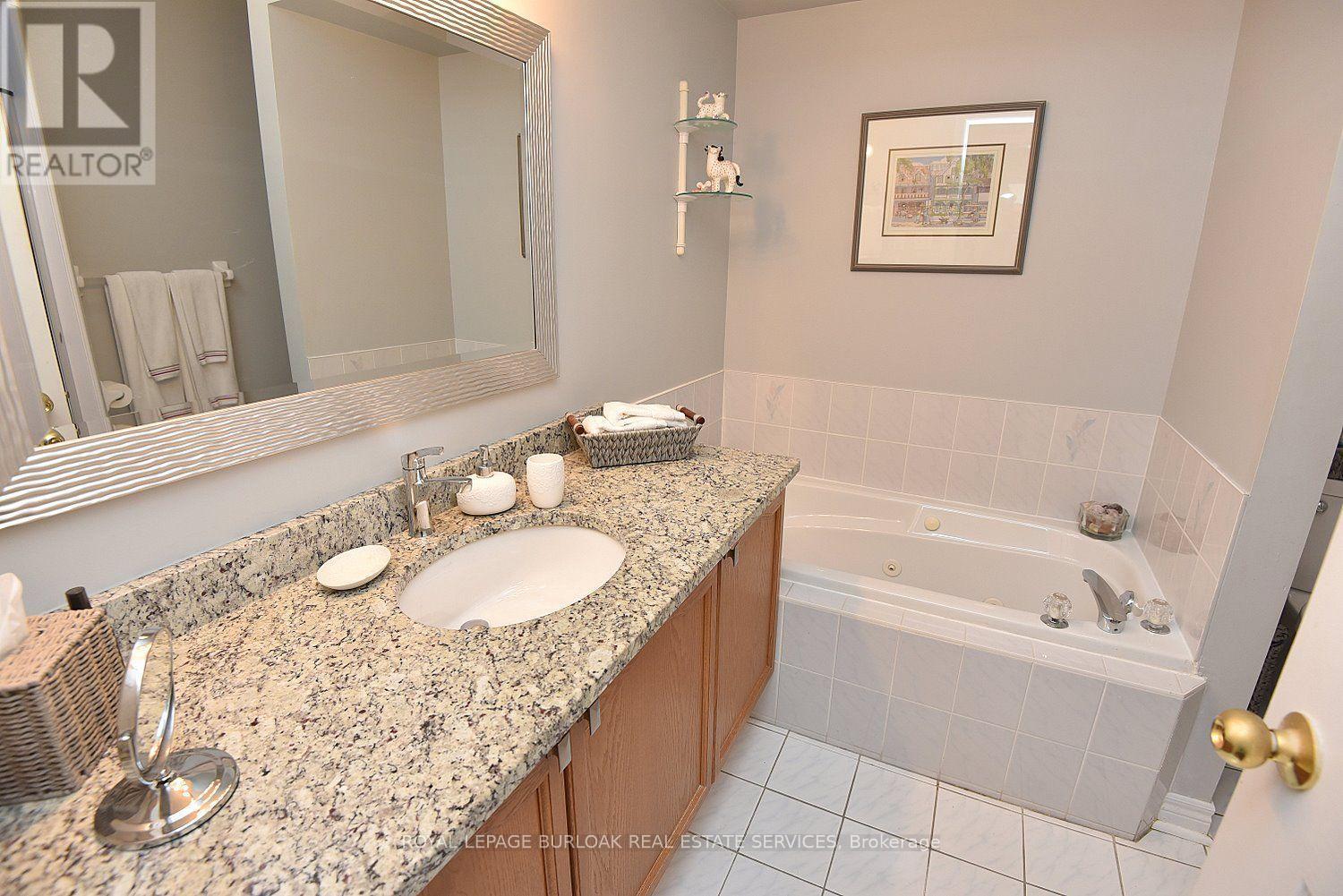 13 - 476 Walkers Line, Burlington, Ontario  L7N 2E2 - Photo 32 - W13690808