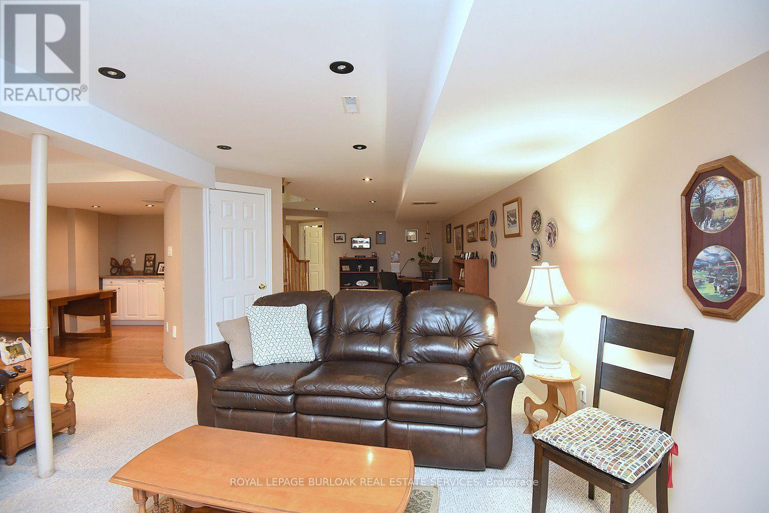 13 - 476 Walkers Line, Burlington, Ontario  L7N 2E2 - Photo 37 - W13690808