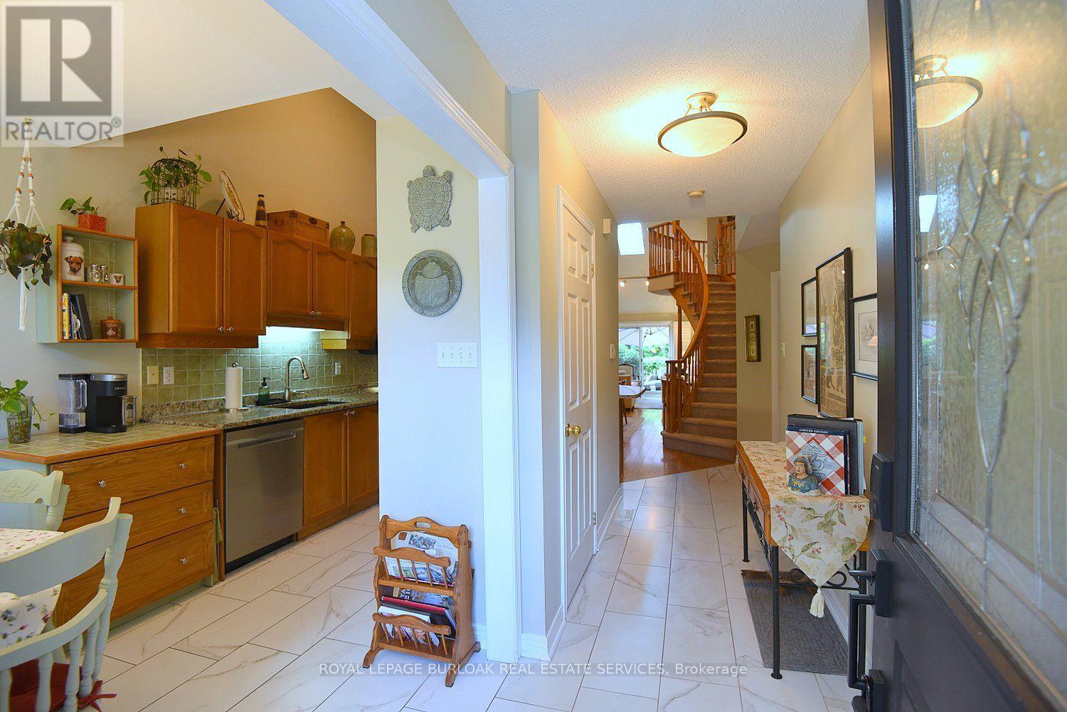 13 - 476 Walkers Line, Burlington, Ontario  L7N 2E2 - Photo 7 - W13690808