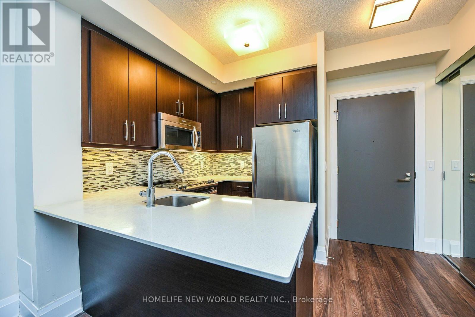 503 - 1 Old Mill Drive, Toronto, Ontario  M6S 0A1 - Photo 4 - W13690860