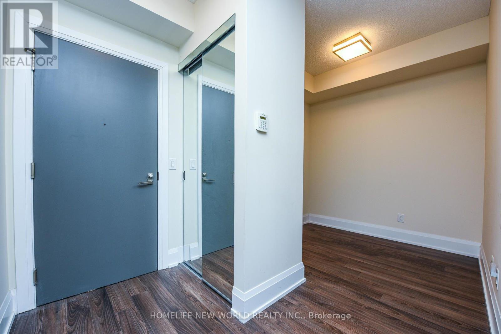 503 - 1 Old Mill Drive, Toronto, Ontario  M6S 0A1 - Photo 7 - W13690860