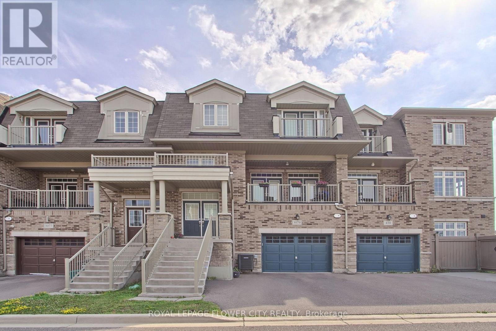 3079 Postridge Drive, Oakville, Ontario  L6H 0S1 - Photo 2 - W13690862