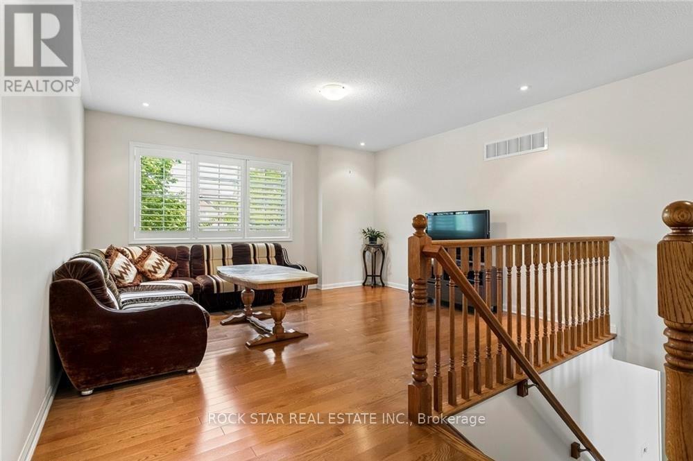 10 Klemscott Road, Brampton, Ontario  L7A 0P5 - Photo 13 - W13690880