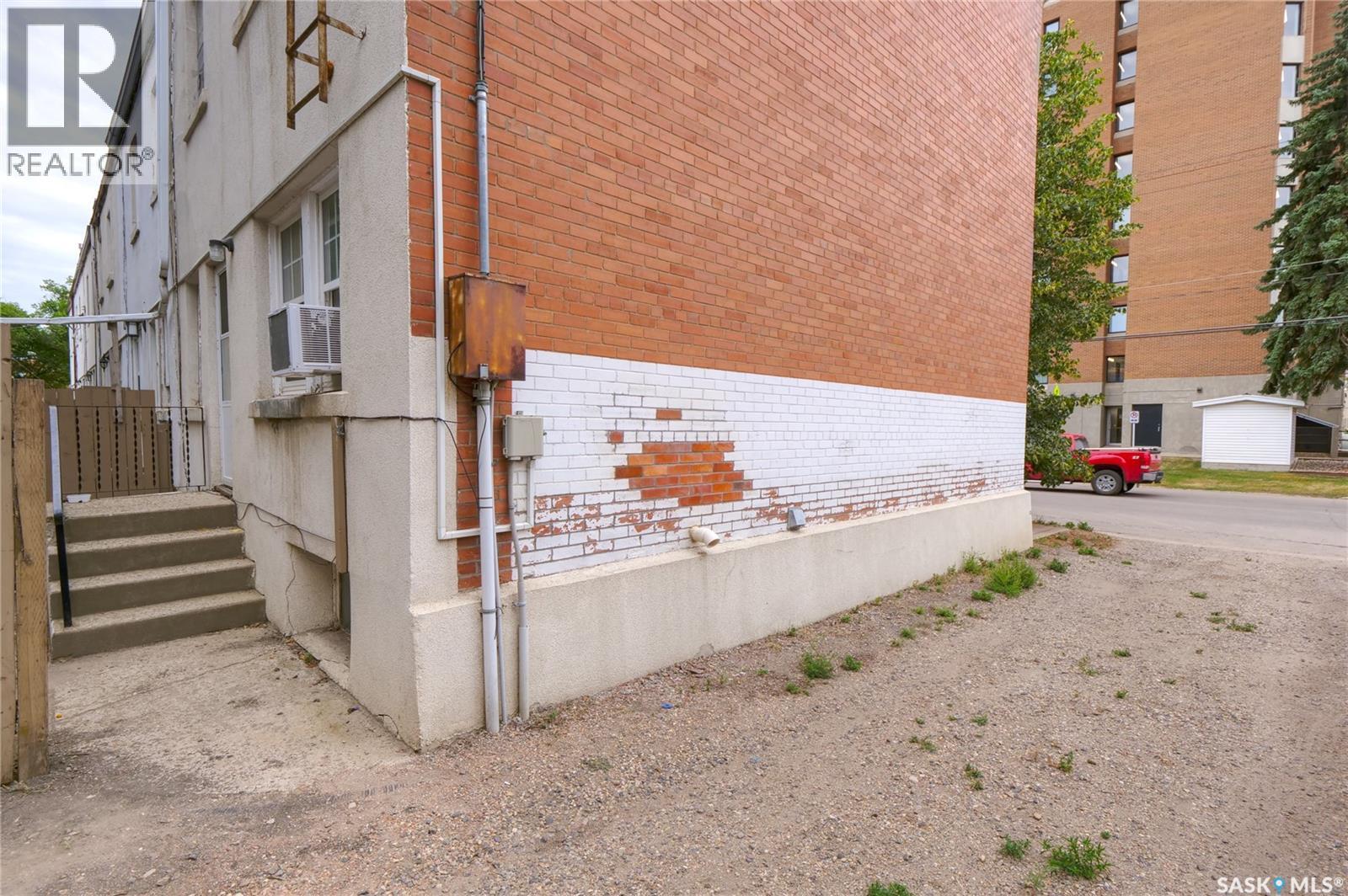 70 Caribou Street E, Moose Jaw, Saskatchewan  S6H 0R3 - Photo 25 - SK045907