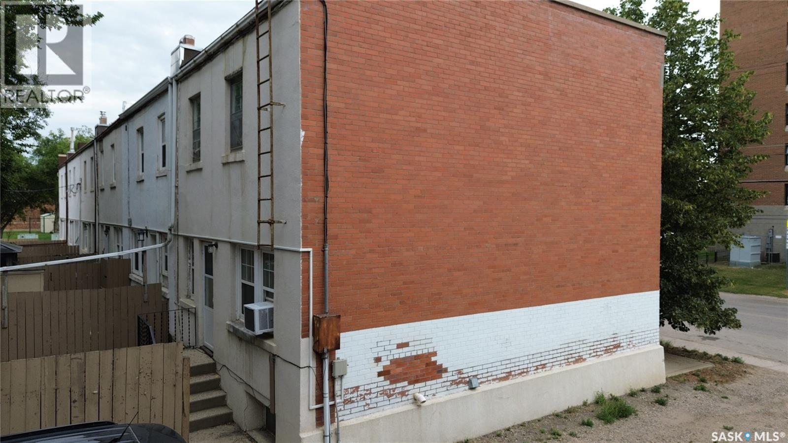 70 Caribou Street E, Moose Jaw, Saskatchewan  S6H 0R3 - Photo 30 - SK045907