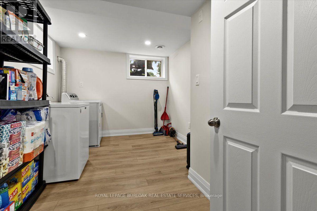 Lower - 161 Hoover Crescent, Hamilton, Ontario  L9A 3H2 - Photo 13 - X13690638