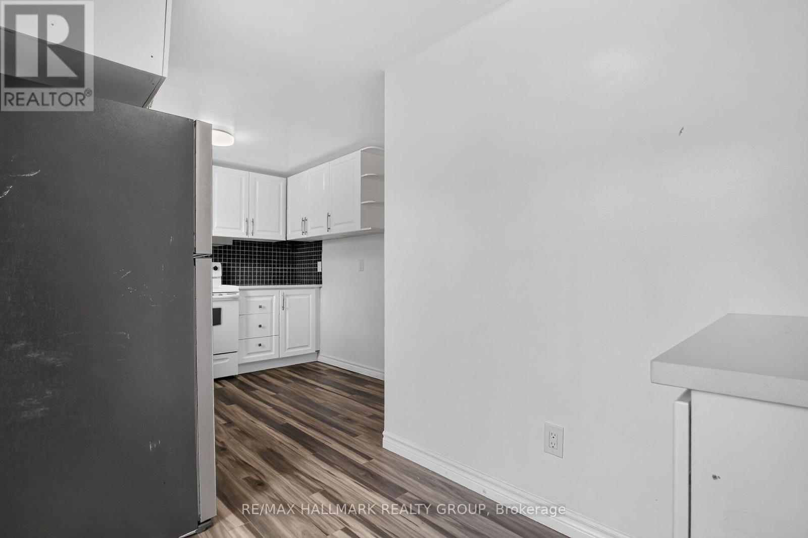 7 - 86 Esterlawn Private, Ottawa, Ontario K2A 4C1 - Photo 12 - X12732180