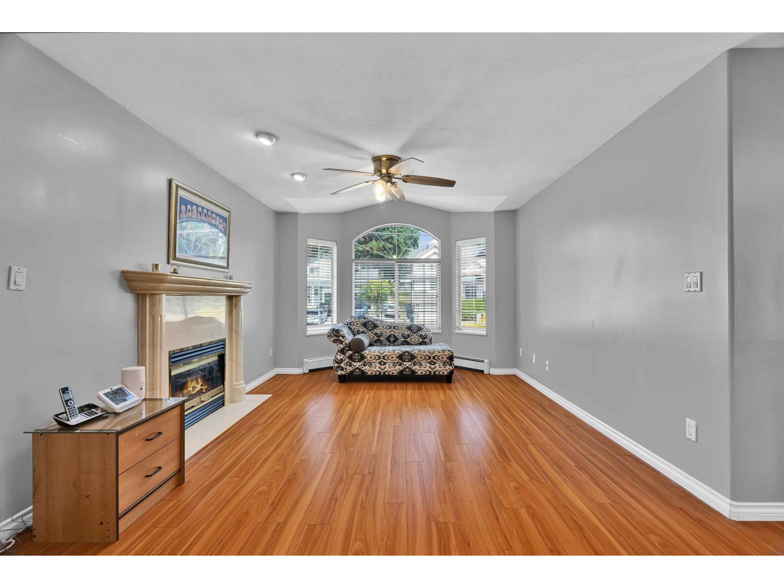 14332 68 Avenue, Surrey, British Columbia  V3W 2H4 - Photo 2 - R3156169