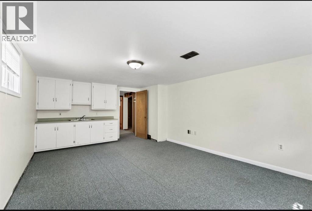266 Prospect Drive SW, Medicine Hat, Alberta  T1A 4B6 - Photo 38 - A2326350