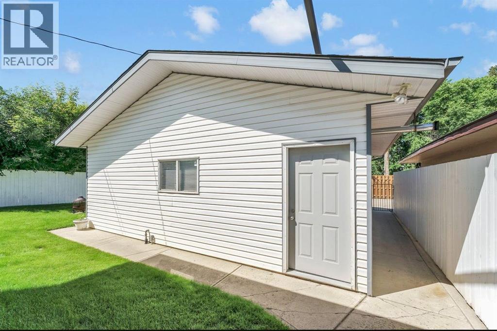 266 Prospect Drive SW, Medicine Hat, Alberta  T1A 4B6 - Photo 43 - A2326350