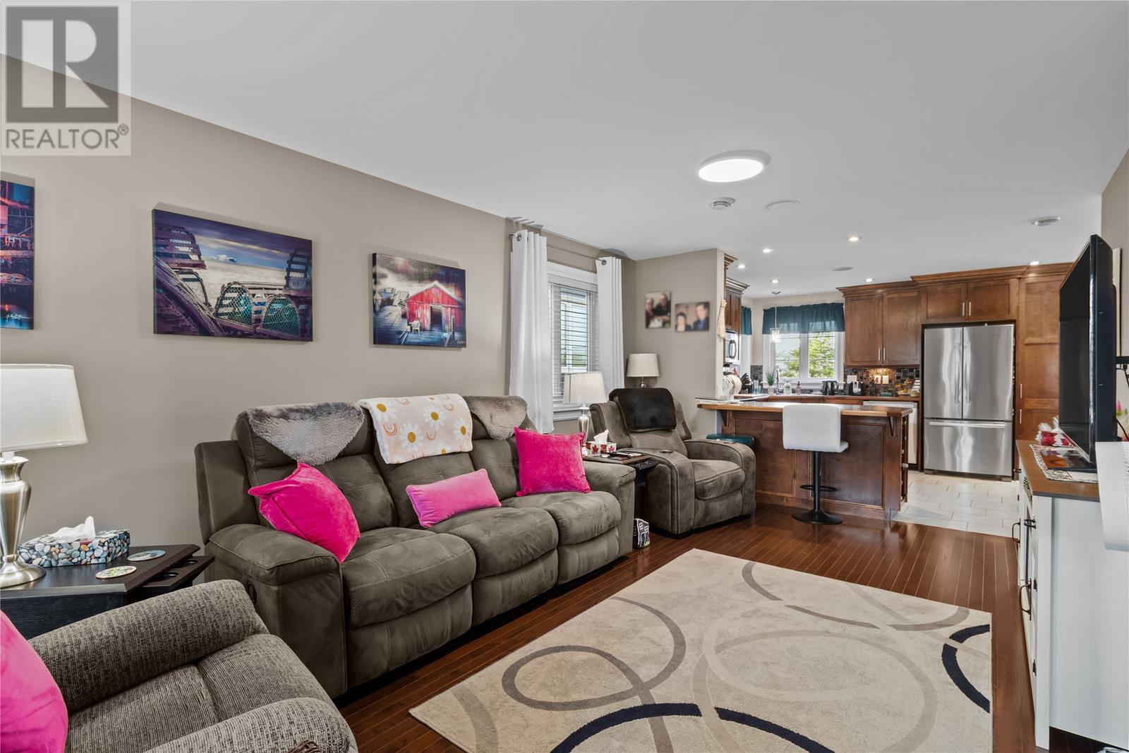 132 Castle Bridge Drive, St. John's — photo 6
