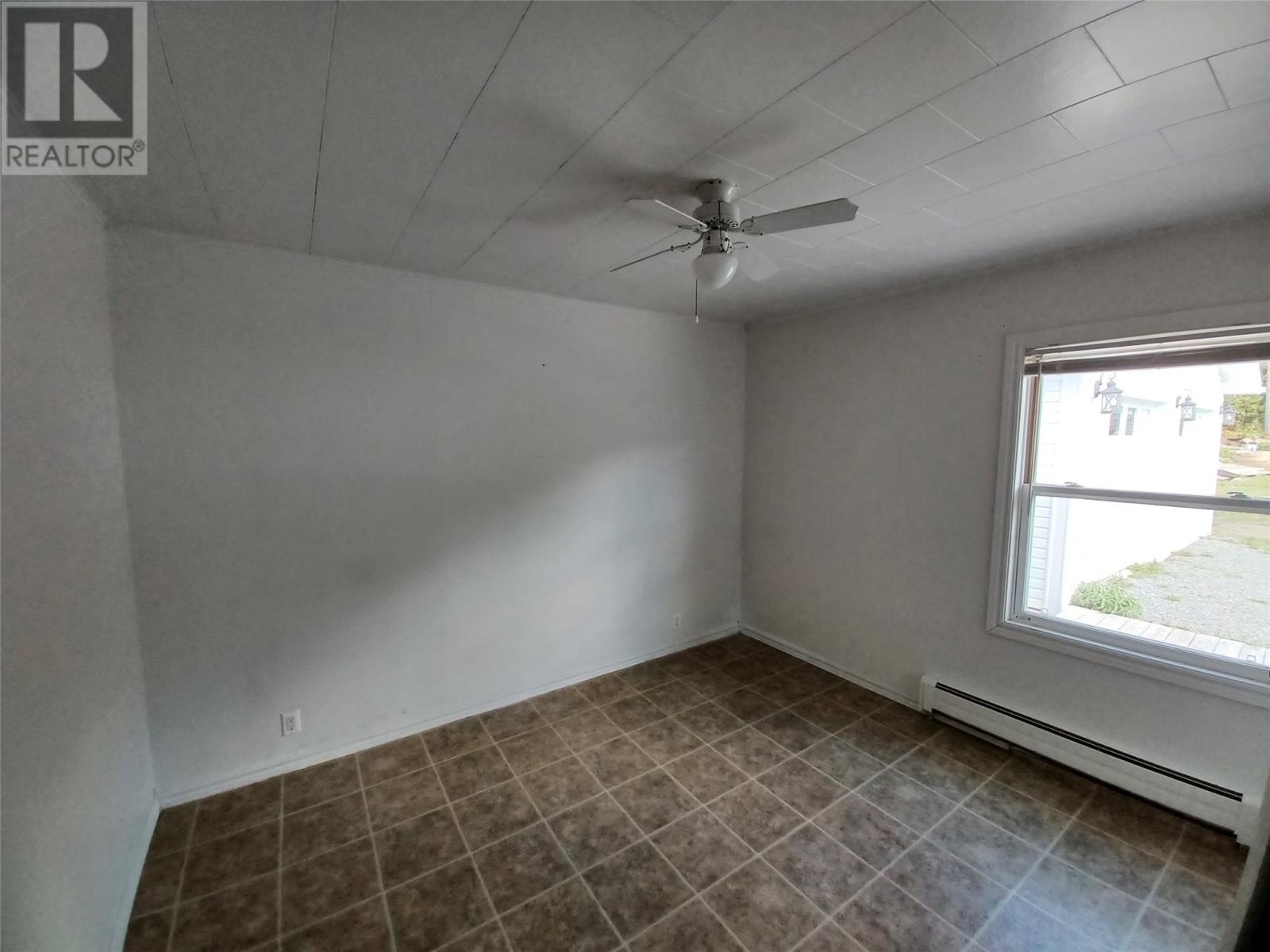 124 Riverside Road E, Glovertown — photo 13