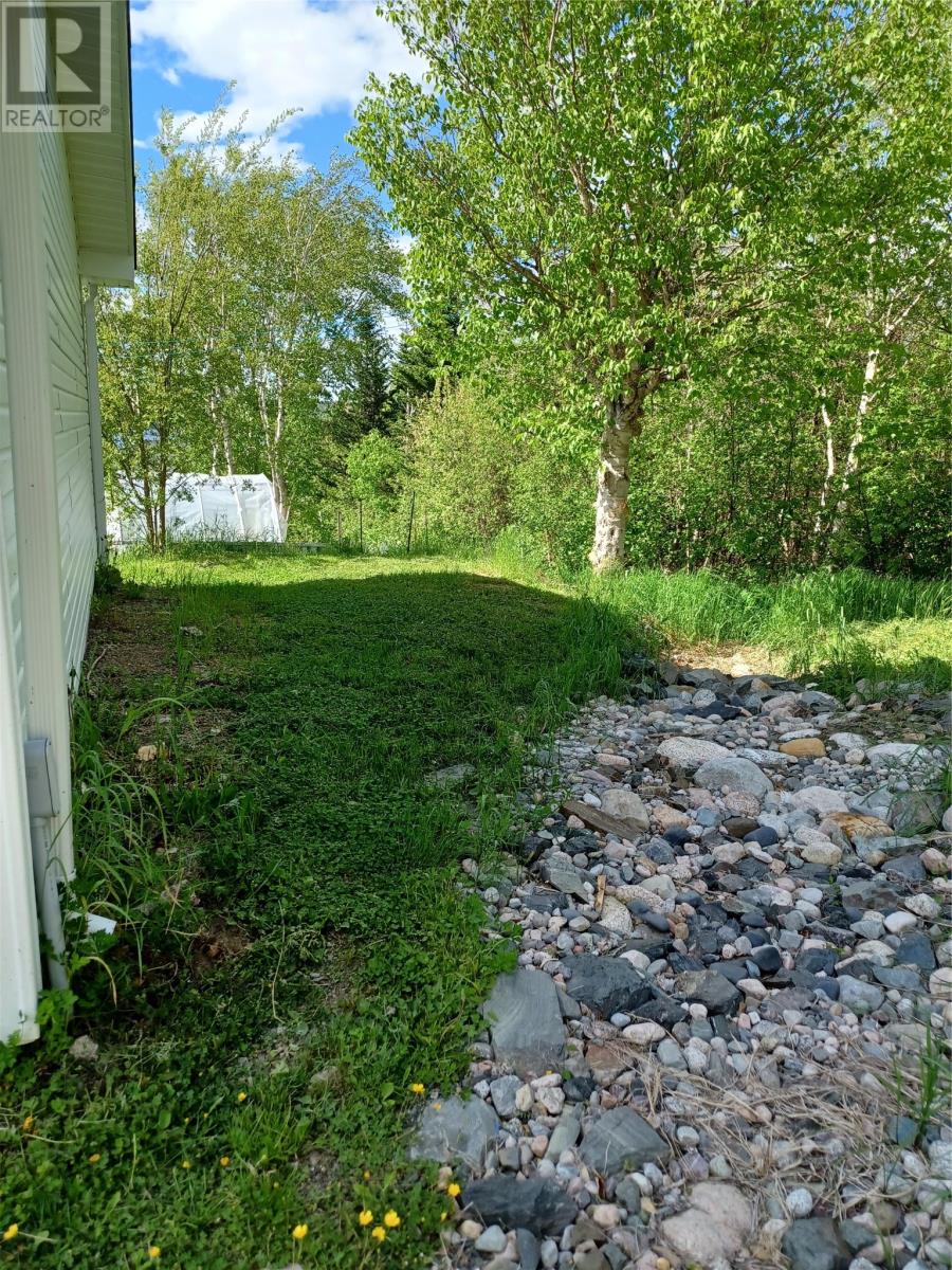 124 Riverside Road E, Glovertown — photo 31