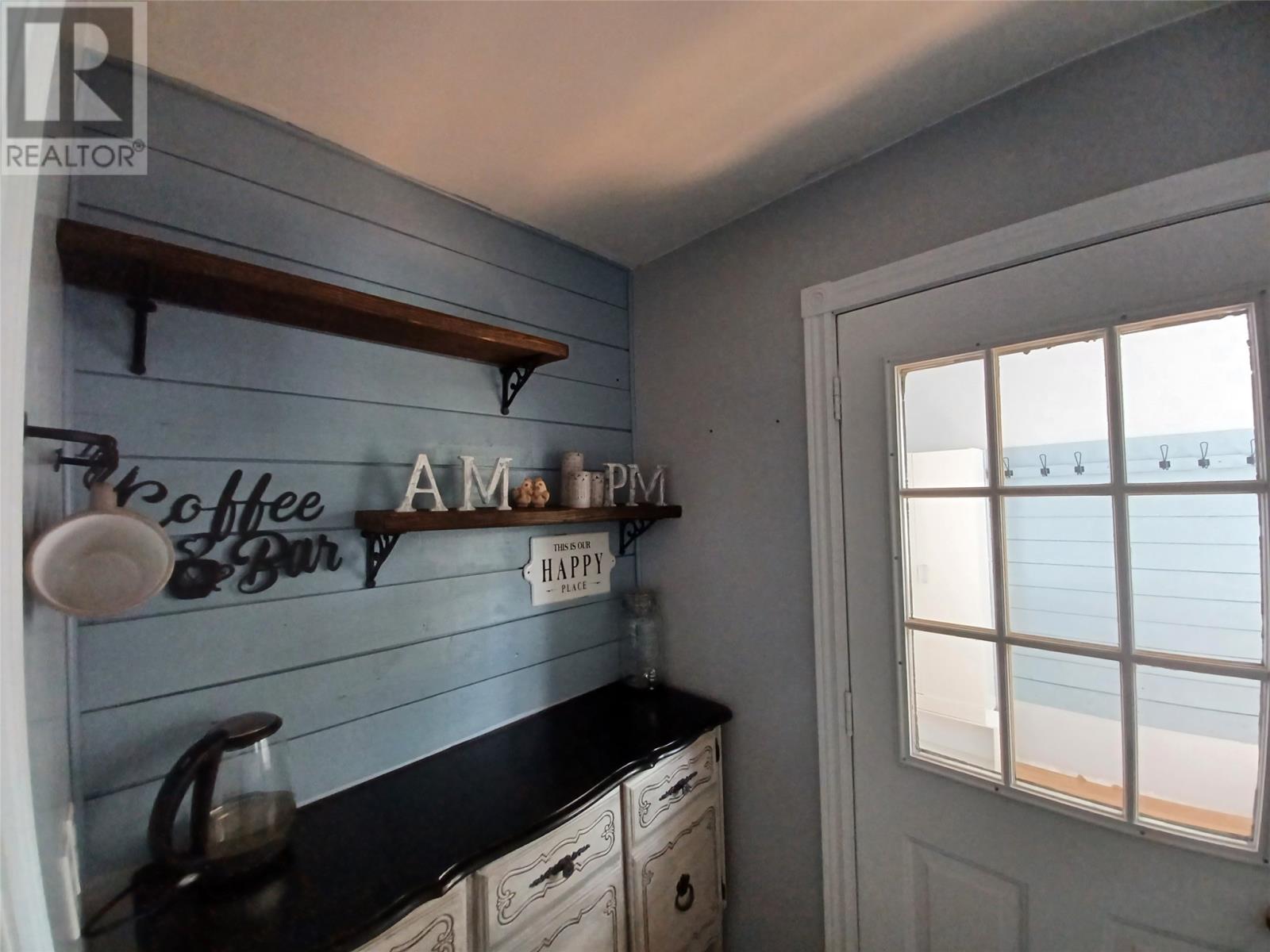 124 Riverside Road E, Glovertown — photo 9