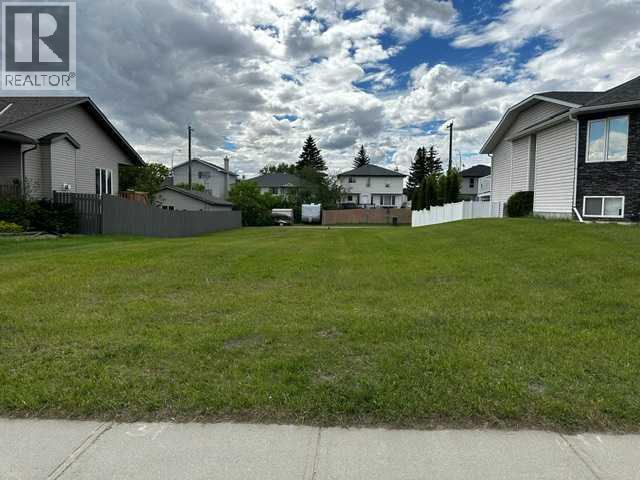 336 Parkview Estates, Strathmore, Alberta  T1P 1K8 - Photo 1 - A2319454