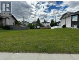 336 Parkview Estates, Strathmore, Alberta
