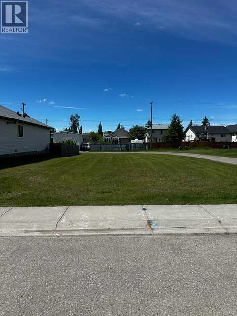 344 Parkview Estates, Strathmore, Alberta  T1P 1K8 - Photo 3 - A2321153
