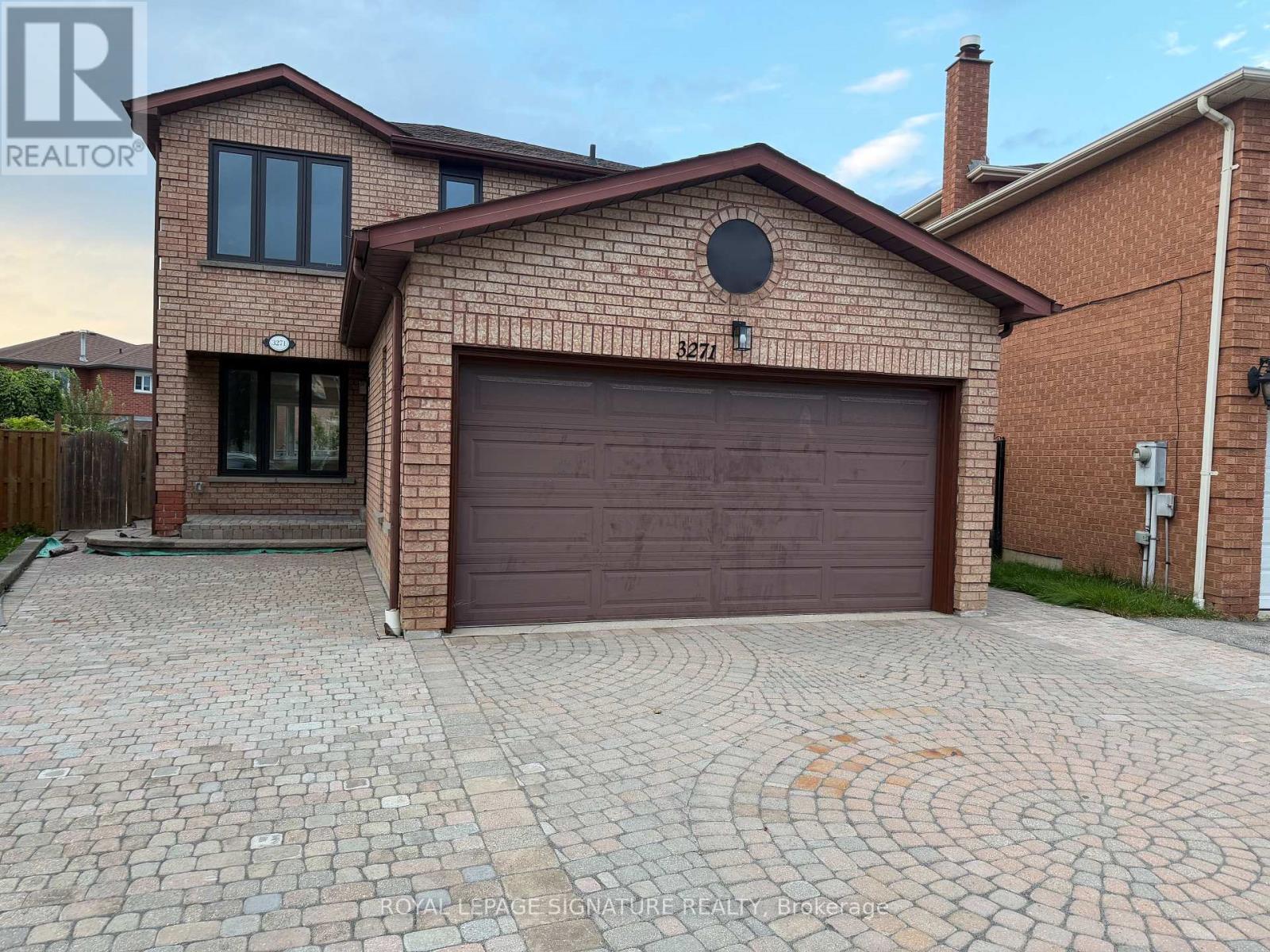3271 PILCOM CRESCENT, Mississauga, Ontario